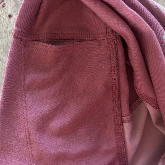 Old Navy Active Womens Extra High-Rise Leggings, Go-Dry Powerchill, Pink M - Picture 6 of 8